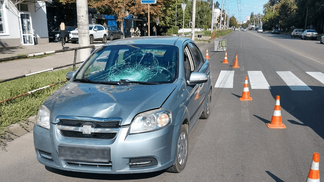 Трагічна ДТП у Полтаві: водій збив жінку на переході
