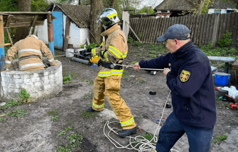 У Полтавській області за день двоє людей впали в колодязі: один загинув, іншу врятували