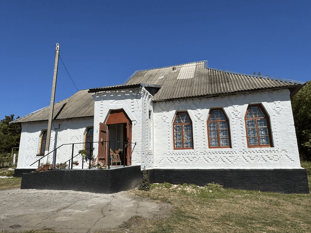 На Полтавщині відремонтували історичну земську школу власними силами