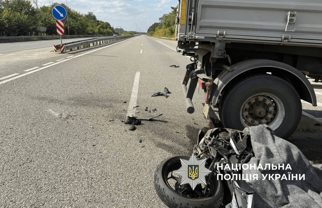 Смертельна аварія на Полтавщині: у ДТП загинула молода мотоциклістка