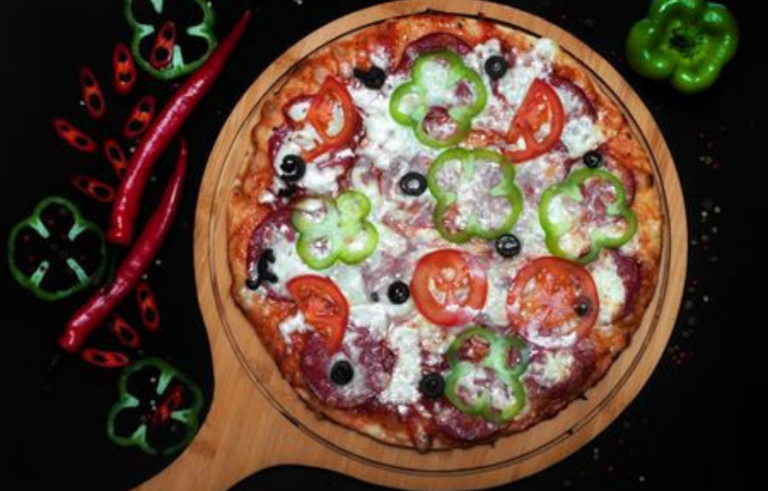 Mama Pizza у Полтаві: популярний заклад для сімейного відпочинку 🍕